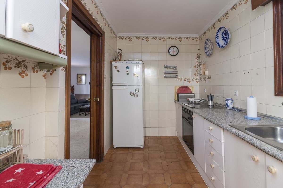 Detached villa on a plot of 1500 square meters, the house has 120 useful meters and has a private garden with a beautifu