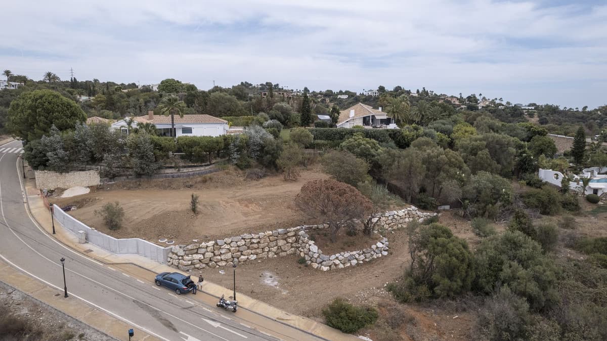 Plot next to the Santa María golf course, for a modern villa