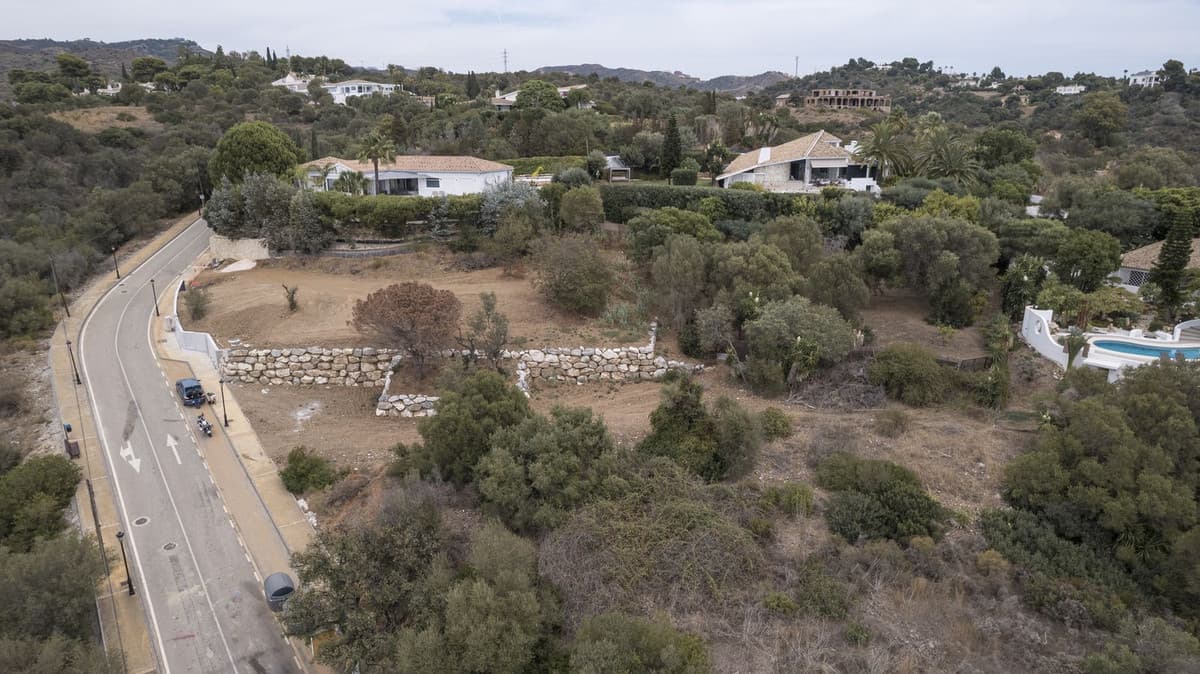 Plot next to the Santa María golf course, for a modern villa