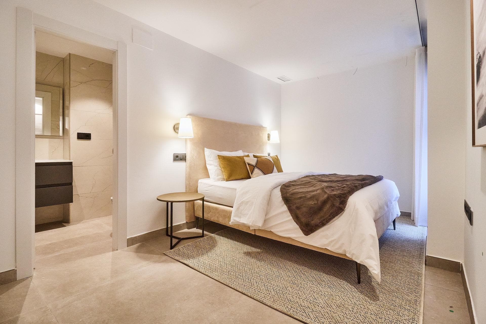 UNIQUE LOCATION IN THE HEART OF FUENGIROLA