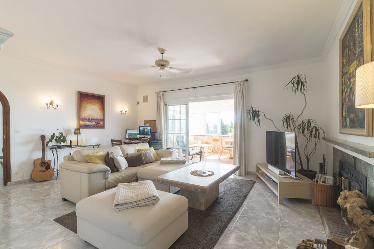 Beautiful villa for sale just minutes from Mijas Pueblo