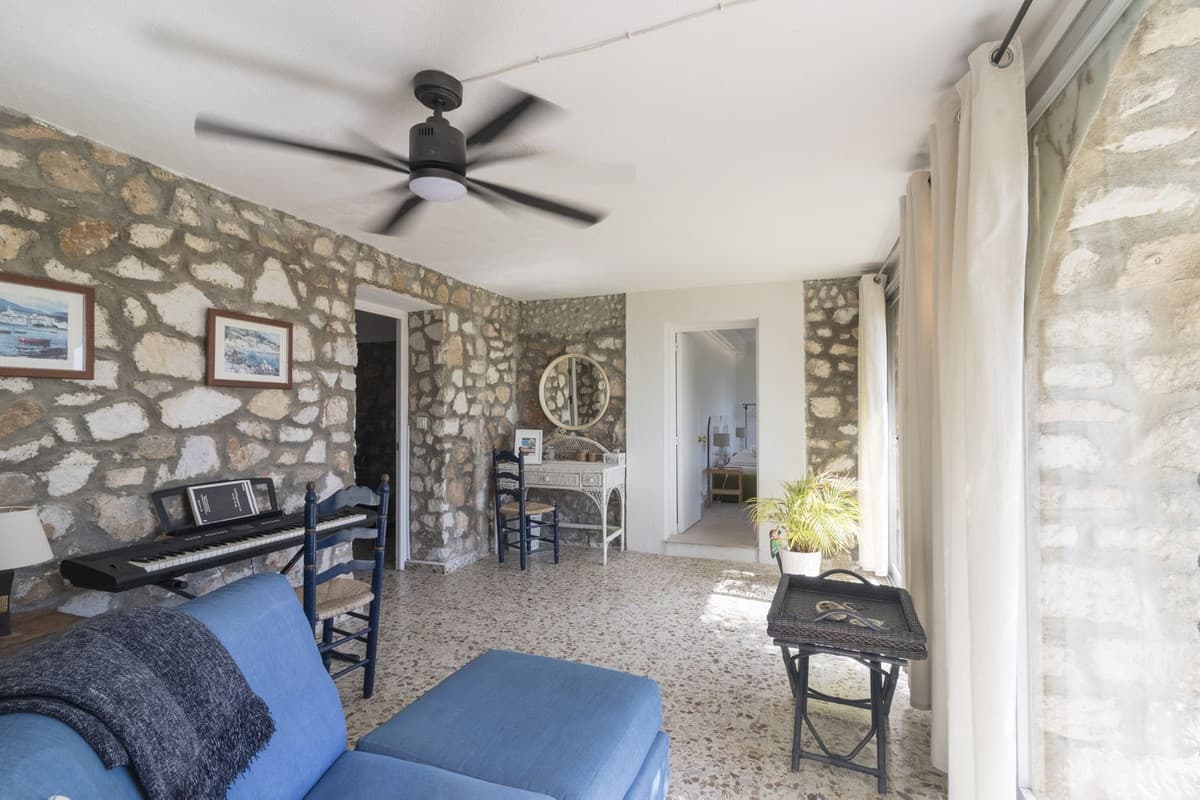 Beautiful villa for sale just minutes from Mijas Pueblo