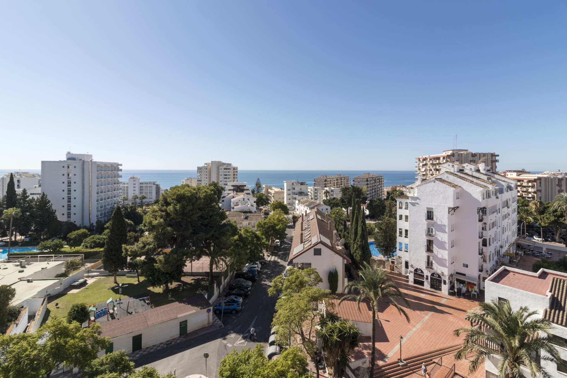 Wonderful apartment for sale, with an excellent location, sea views, surrounded by amenities, and just a few minutes' wa