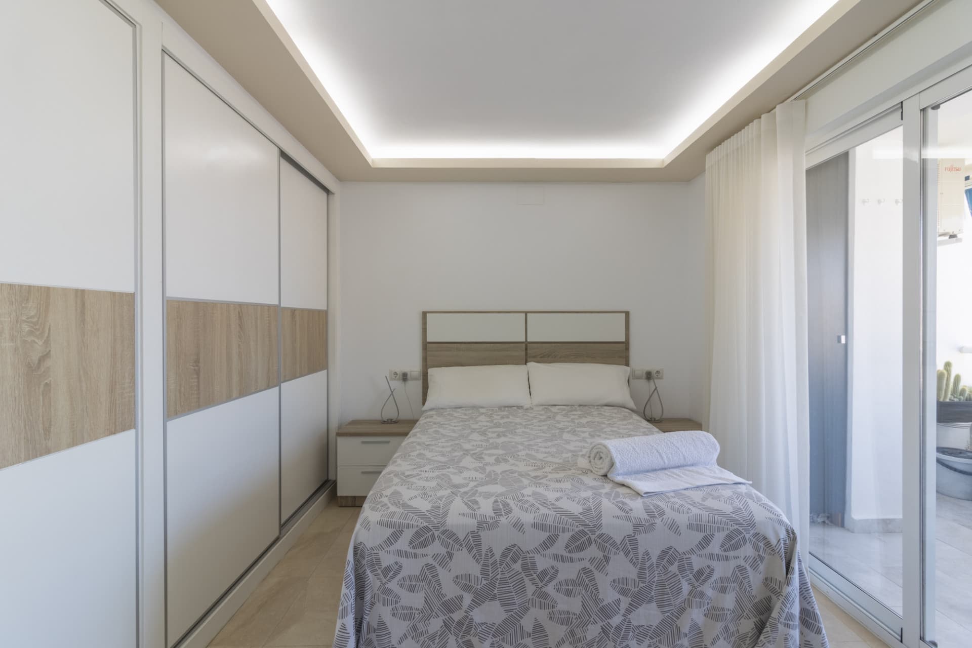 Wonderful apartment for sale, with an excellent location, sea views, surrounded by amenities, and just a few minutes' wa