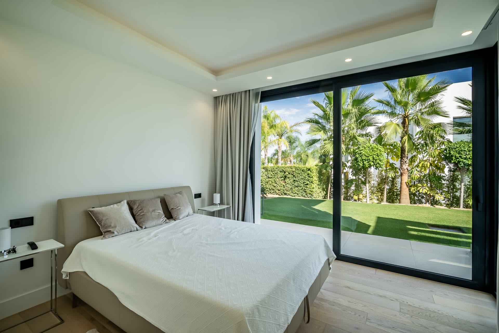 FLAMINGOS 26, CONTEMPORARY VILLA IN LOS FLAMINGOS, BENAHAVIS