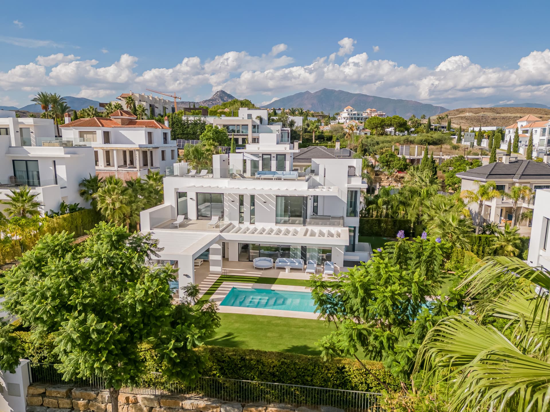 FLAMINGOS 26, CONTEMPORARY VILLA IN LOS FLAMINGOS, BENAHAVIS