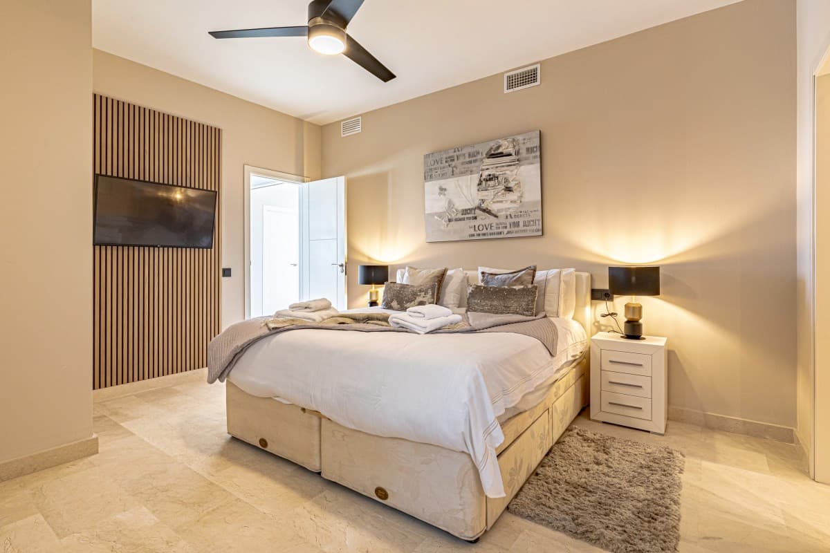 Architectural Contemporary Villa in El Rosario, East Marbella Situated within the established residential enclave of El