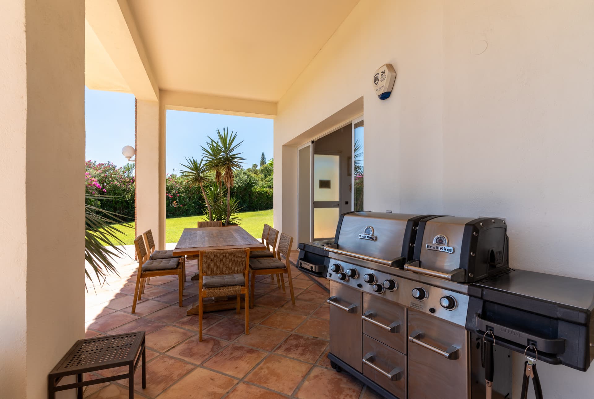 Exclusive Private Villa in the Hills of Benahavís Experience the ultimate in luxury living with this extraordinary villa
