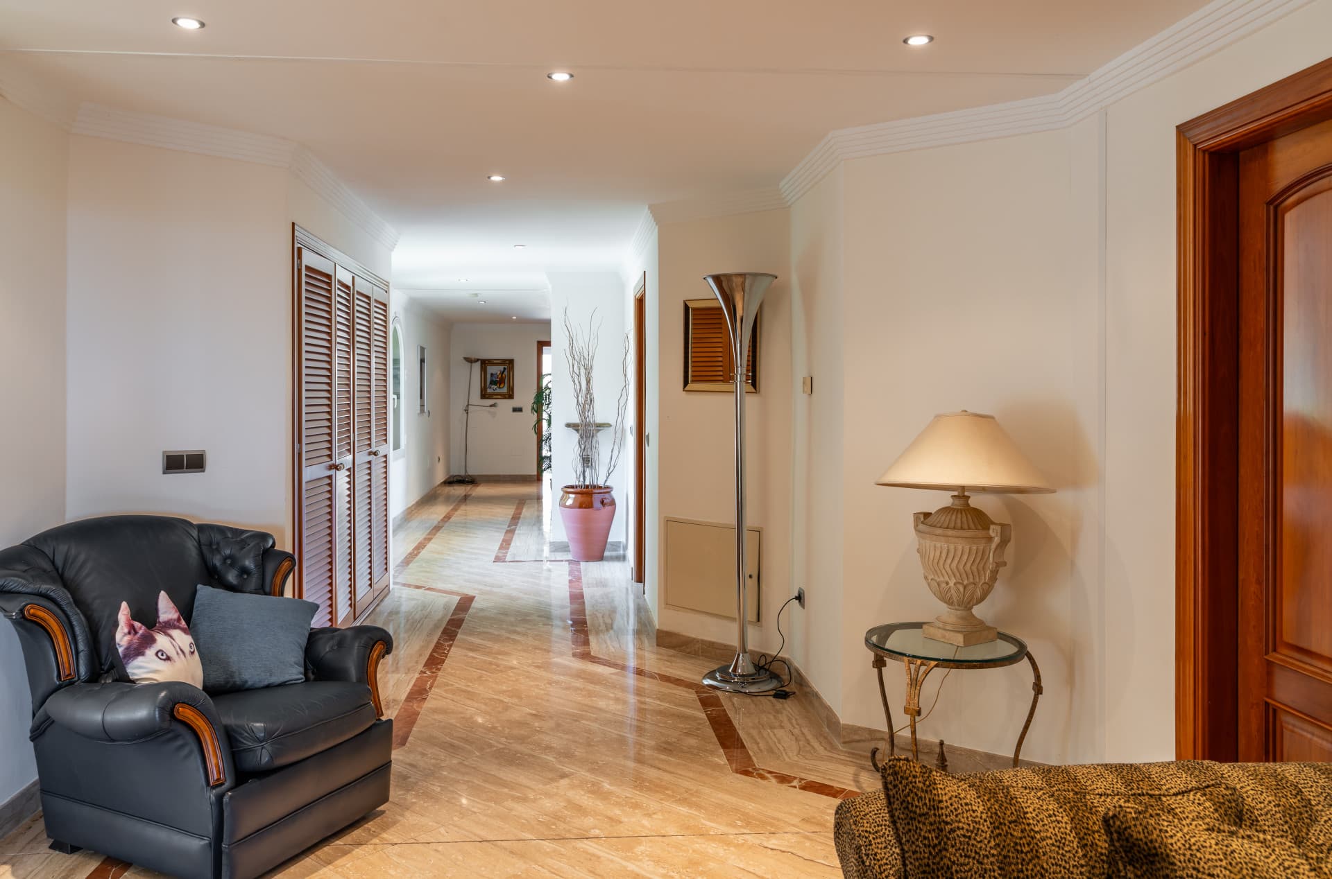 Exclusive Private Villa in the Hills of Benahavís Experience the ultimate in luxury living with this extraordinary villa