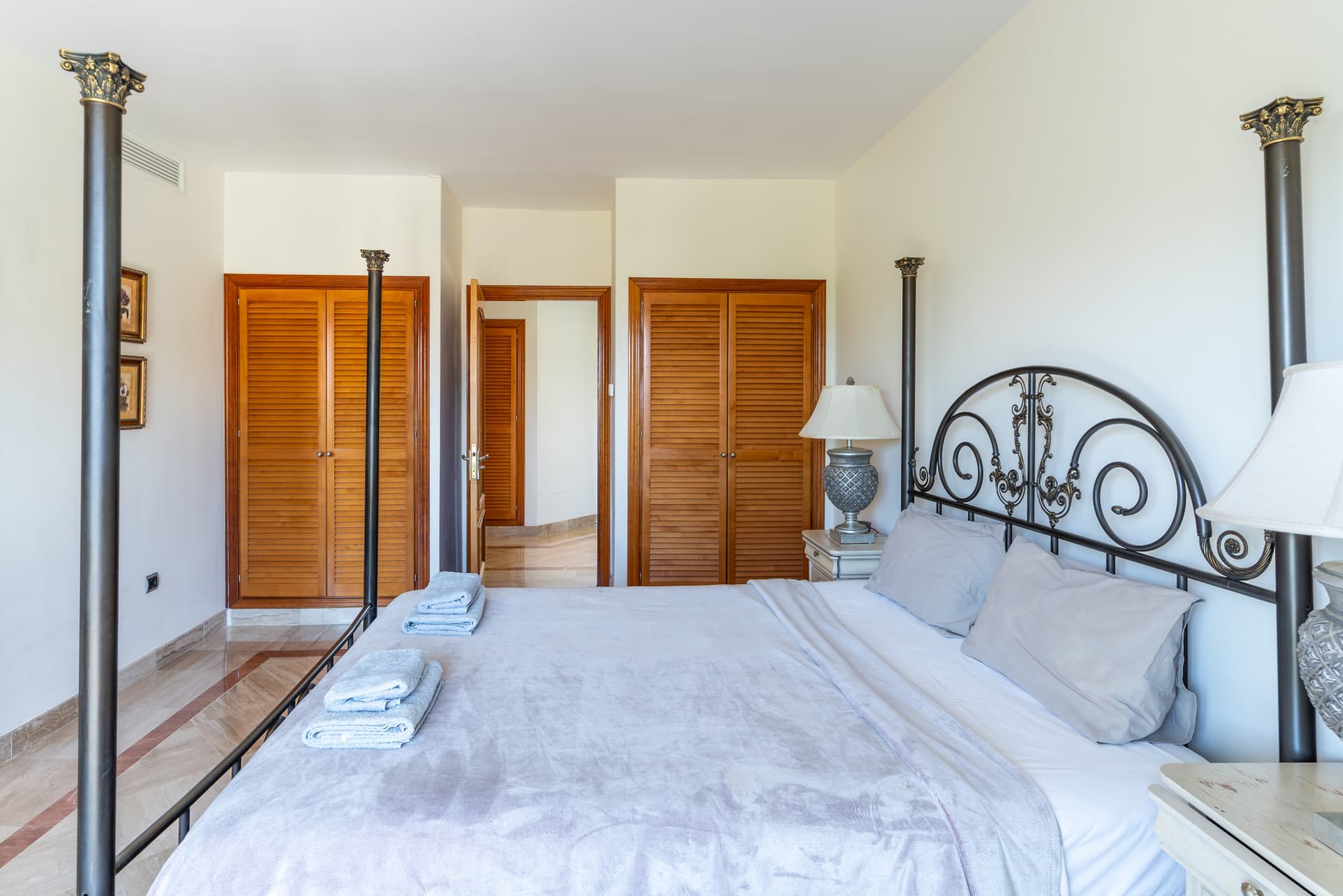 Exclusive Private Villa in the Hills of Benahavís Experience the ultimate in luxury living with this extraordinary villa