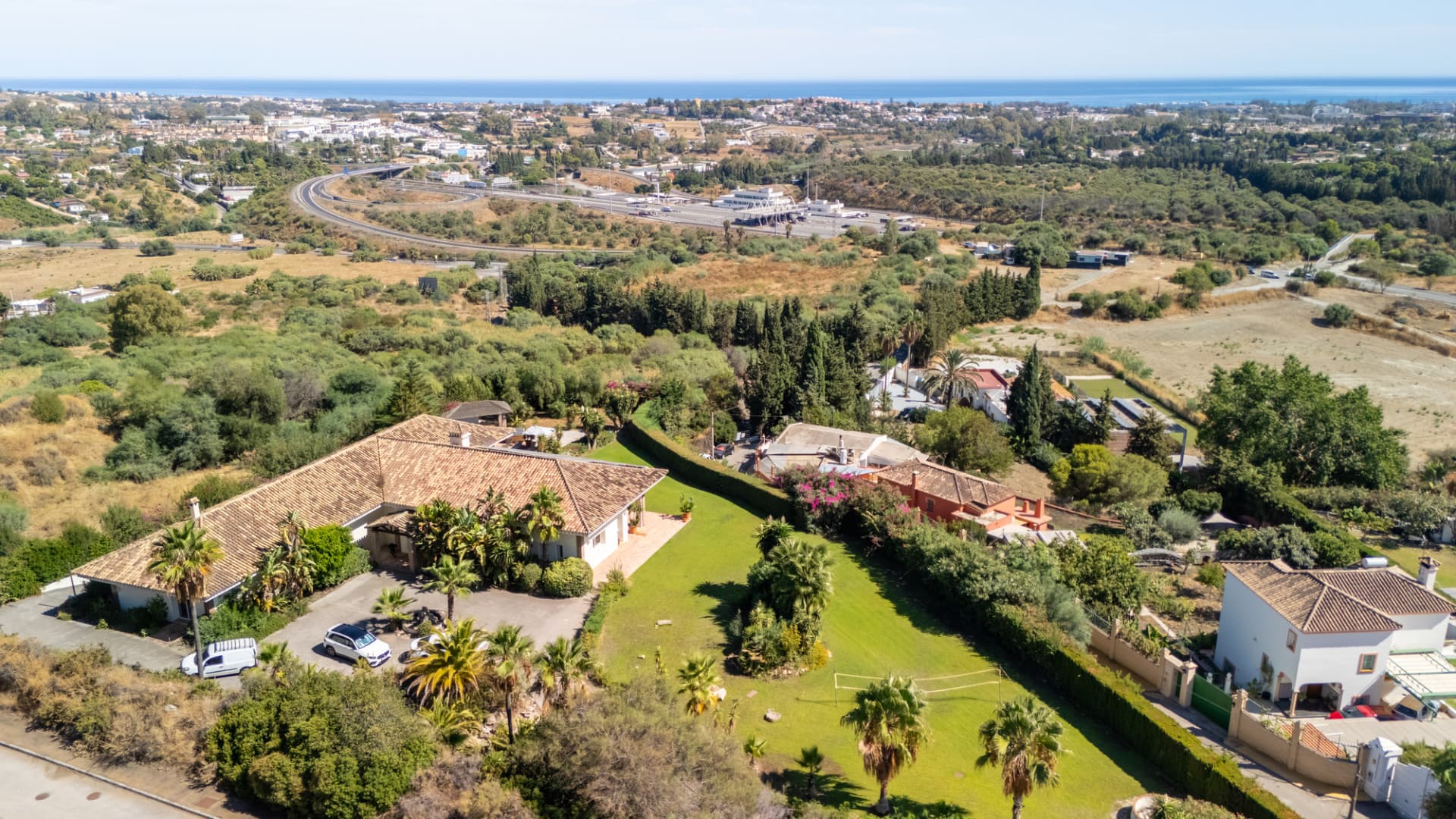 Exclusive Private Villa in the Hills of Benahavís Experience the ultimate in luxury living with this extraordinary villa