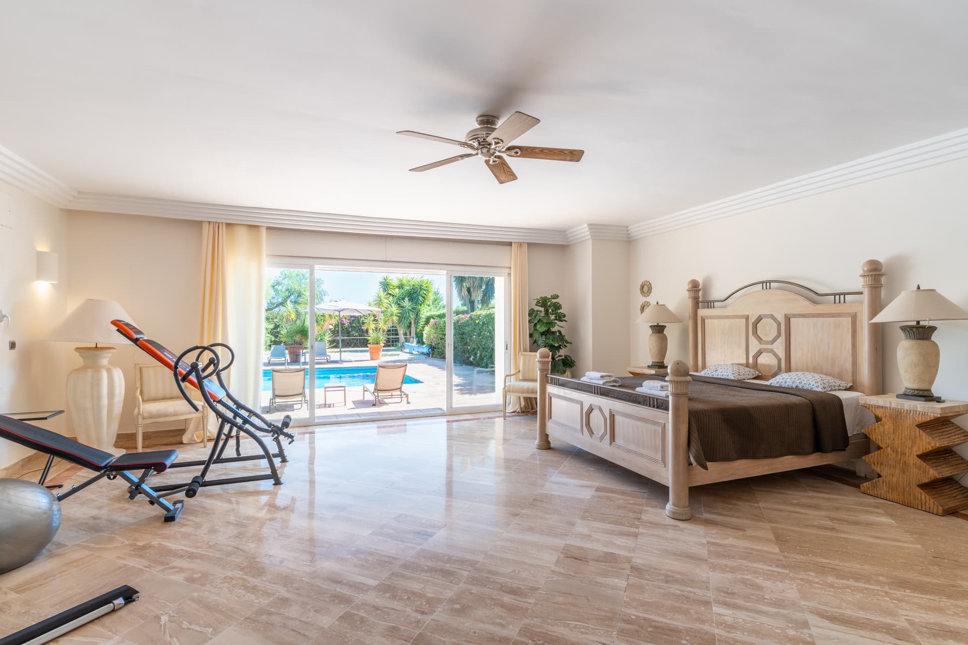 Exclusive Private Villa in the Hills of Benahavís Experience the ultimate in luxury living with this extraordinary villa