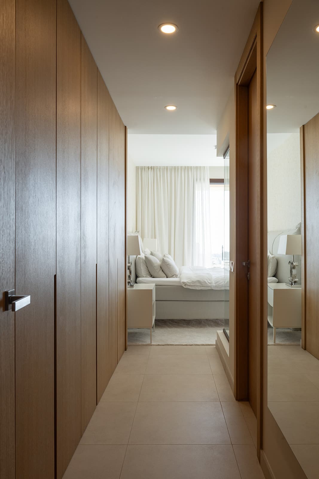 Presenting an exquisite 3-bedroom ground floor apartment for sale in the prestigious urbanization of La Quinta, Benahaví