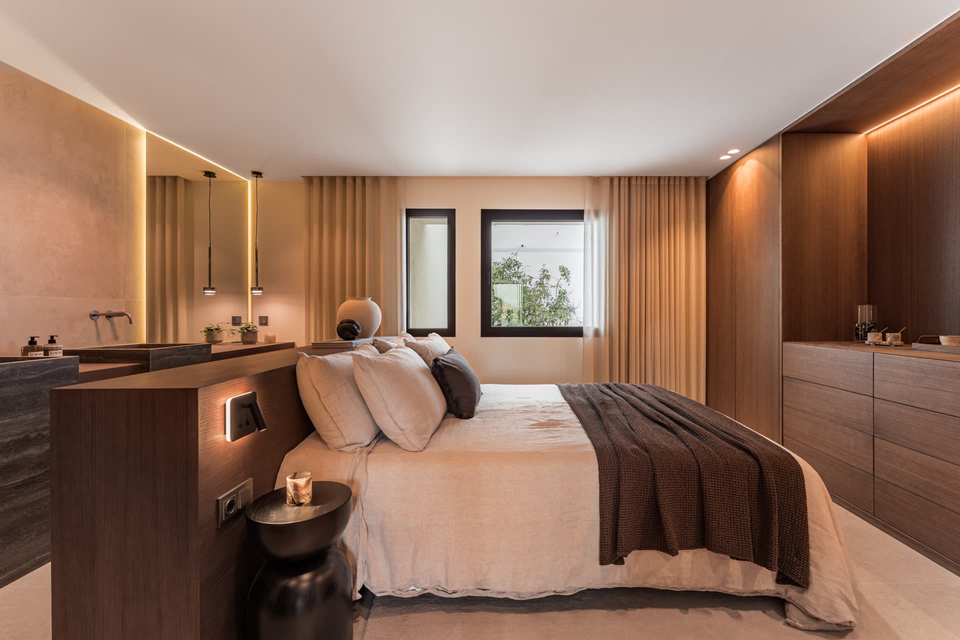 Step into this elegant three-bedroom, three-bathroom townhouse, ideally situated in one of Aloha’s most sought-after res