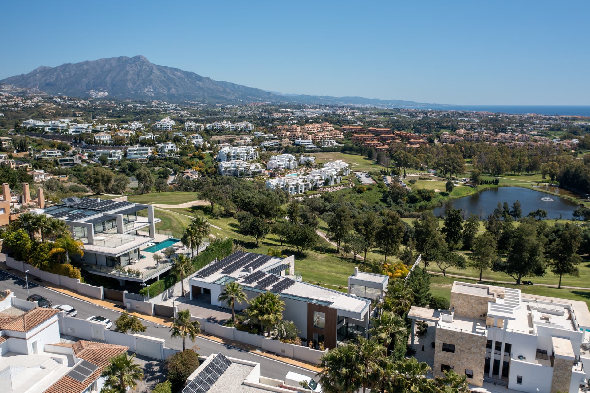 Villa Aqua is a newly built, luxury contemporary villa located in the highly sought-after urbanization of La Alquería, B