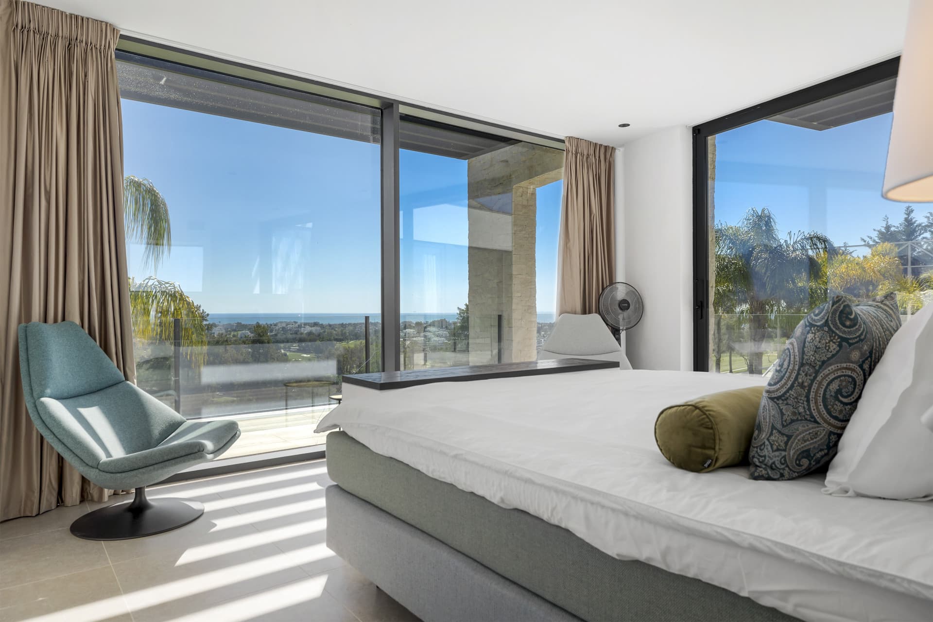 Villa Aqua is a newly built, luxury contemporary villa located in the highly sought-after urbanization of La Alquería, B