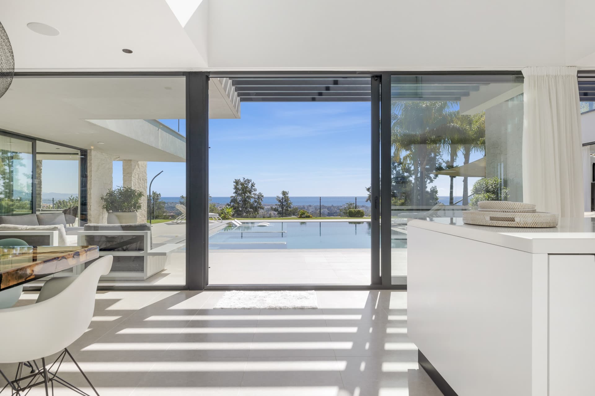 Villa Aqua is a newly built, luxury contemporary villa located in the highly sought-after urbanization of La Alquería, B
