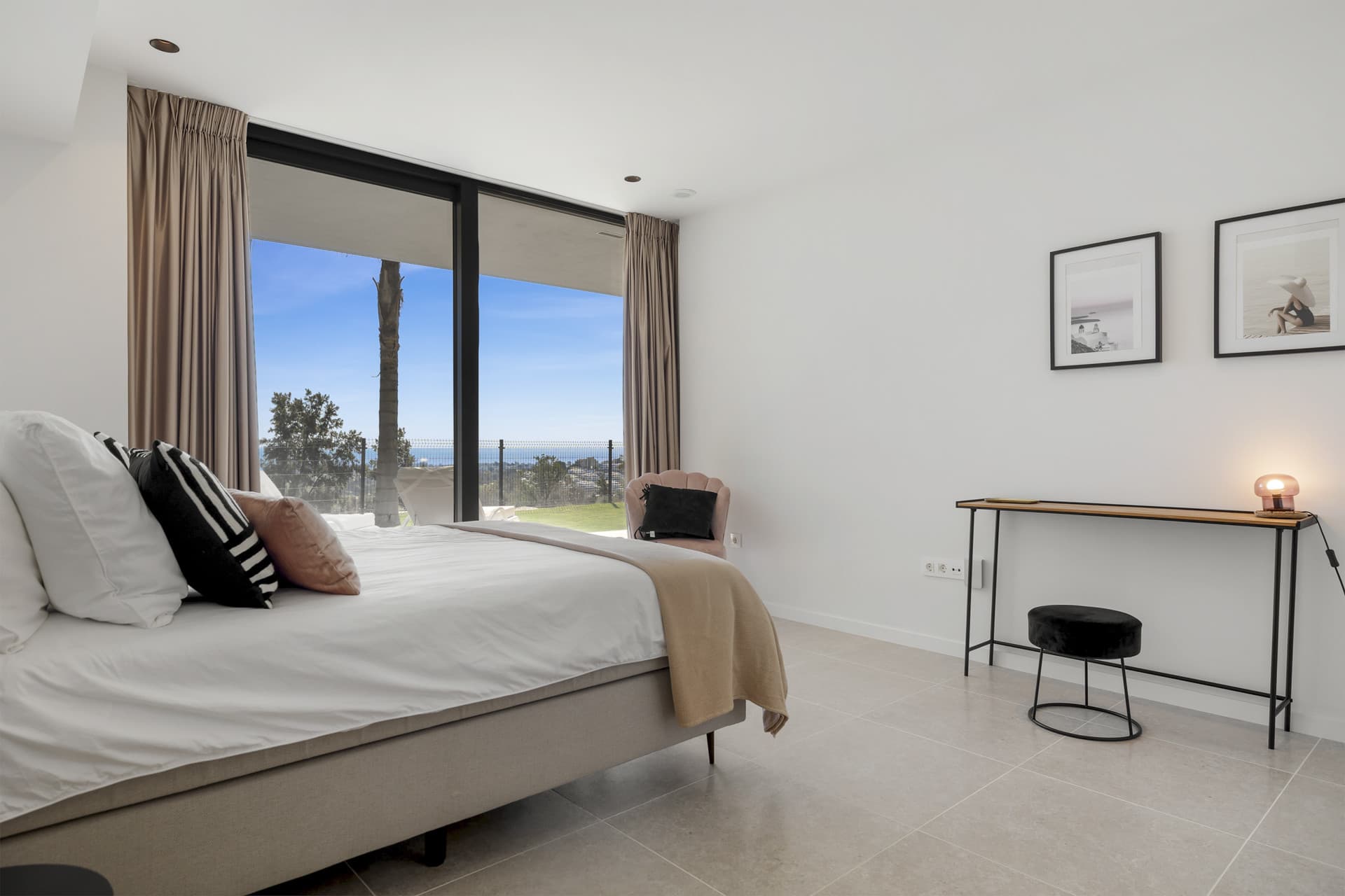 Villa Aqua is a newly built, luxury contemporary villa located in the highly sought-after urbanization of La Alquería, B