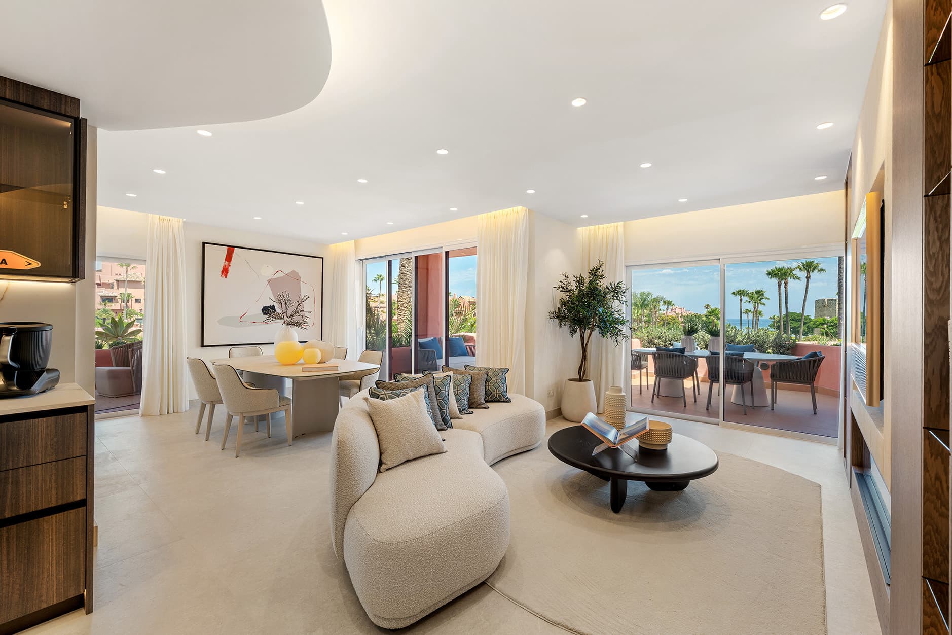 Located in the exclusive beachfront community of Cabo Bermejo in Estepona, this beautifully renovated ground-floor apart