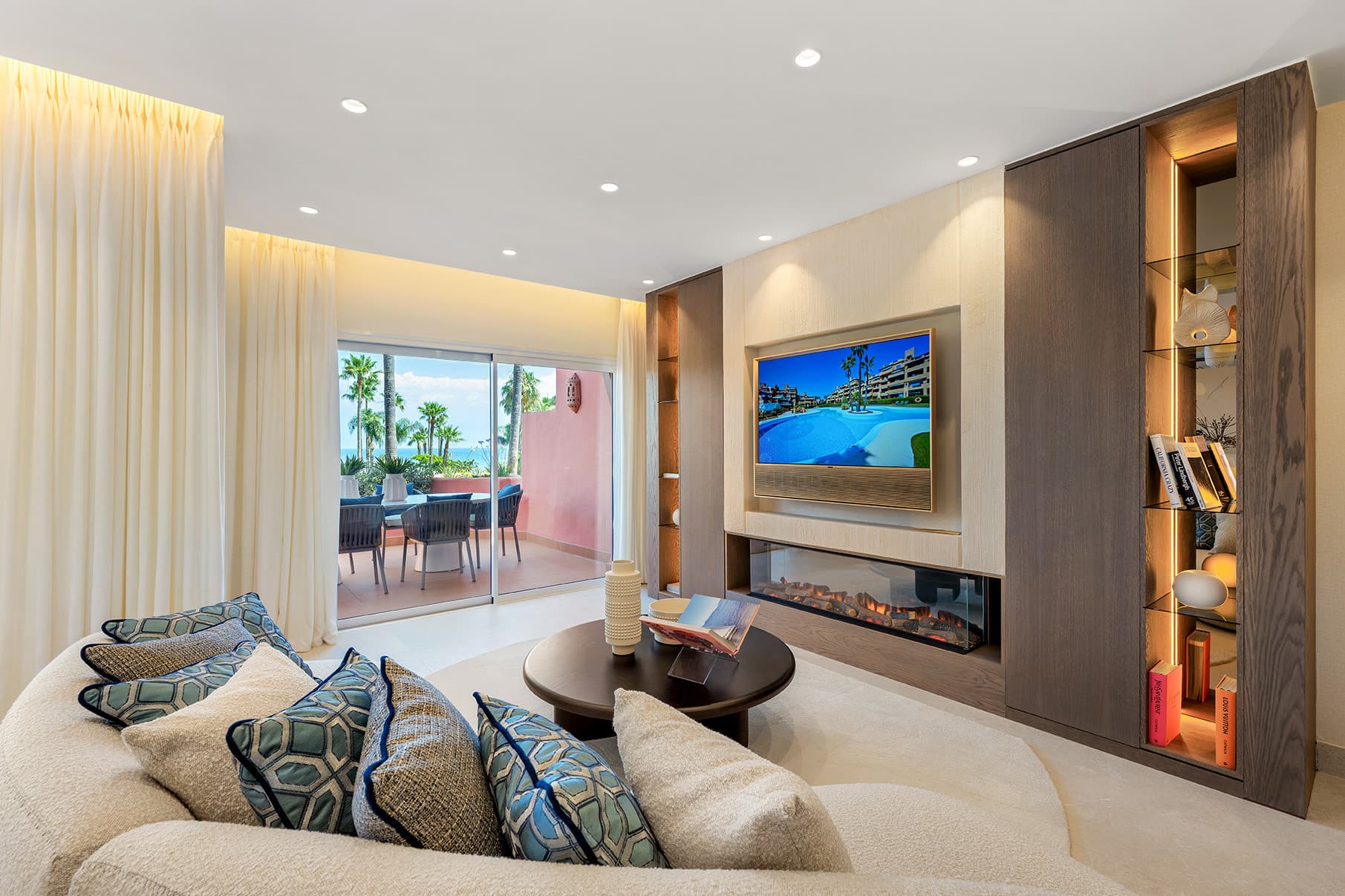 Located in the exclusive beachfront community of Cabo Bermejo in Estepona, this beautifully renovated ground-floor apart