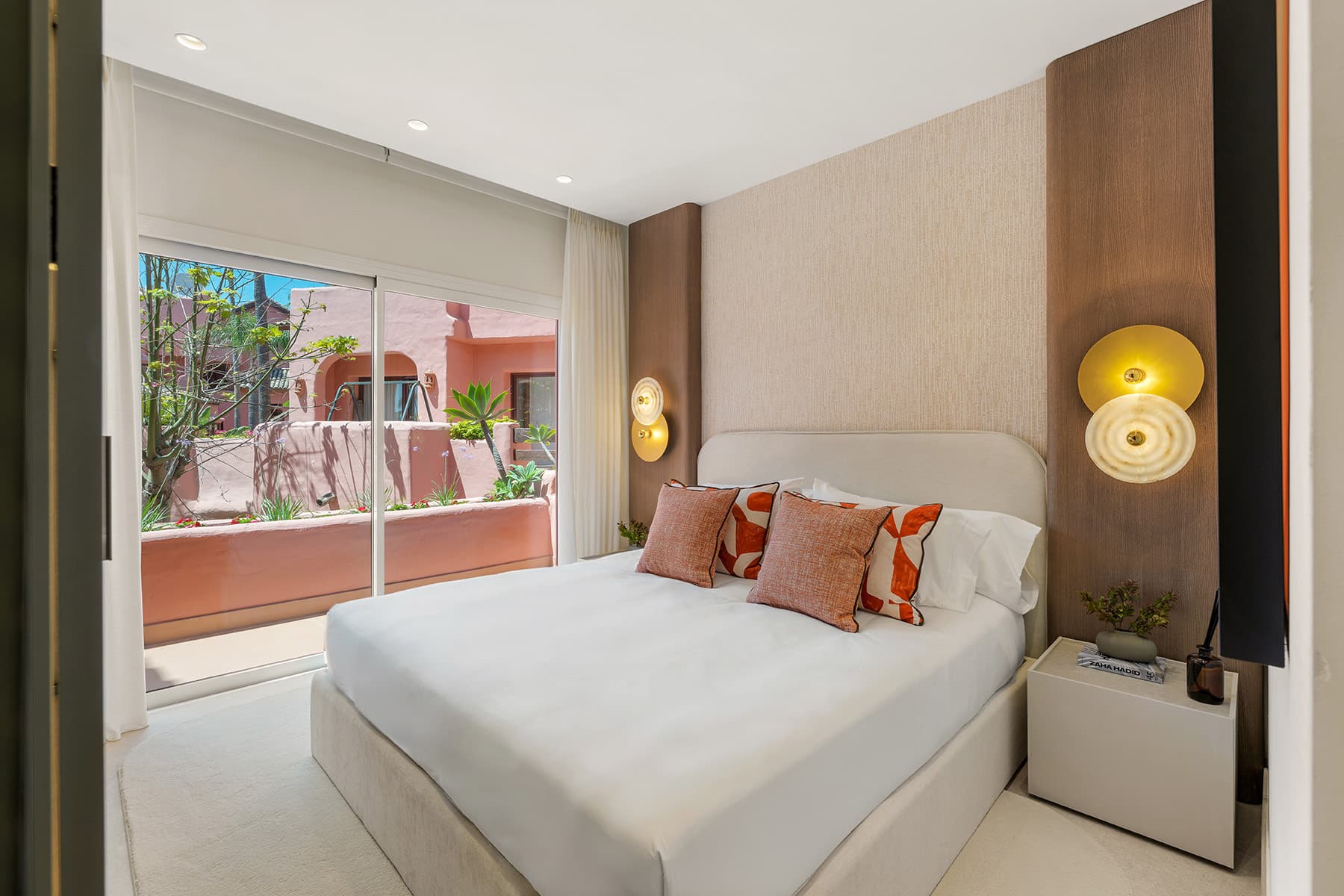Located in the exclusive beachfront community of Cabo Bermejo in Estepona, this beautifully renovated ground-floor apart