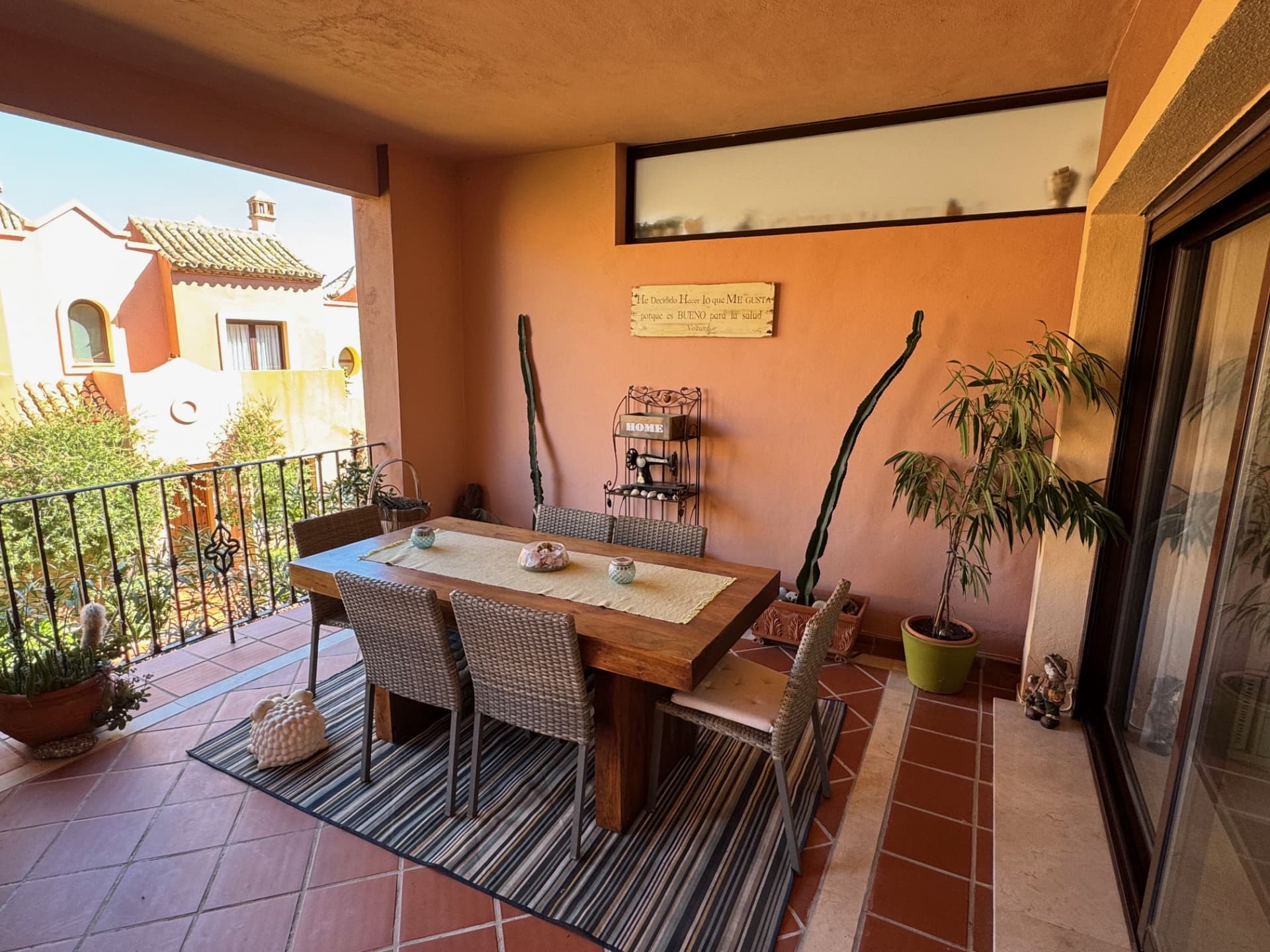 Spacious Corner Townhouse in Las Villas de Santa Maria, Estepona West Located in a residential area, urb Las Villas de S