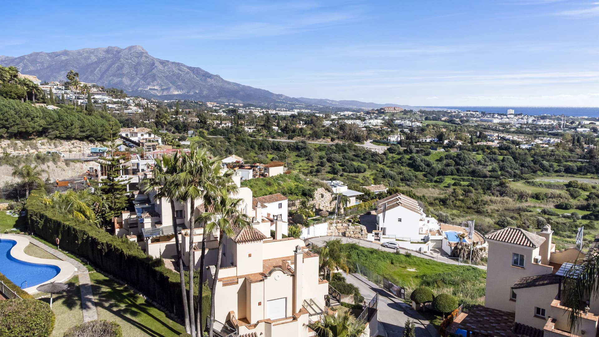 Located in the exclusive and tranquil gated community of Los Almendros, this outstanding south-facing duplex penthouse o