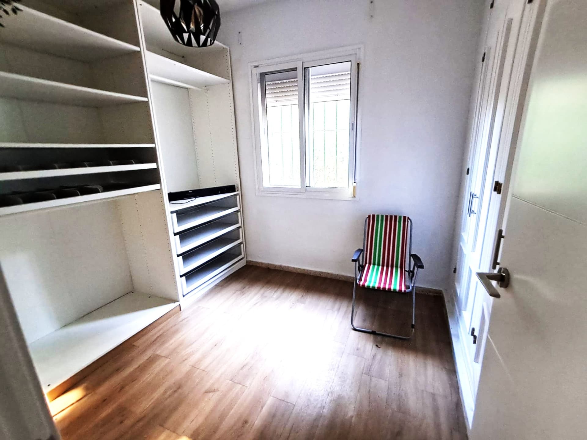 Located in one of the most established and sought-after residential areas of the New Golden Mile, this detached villa re