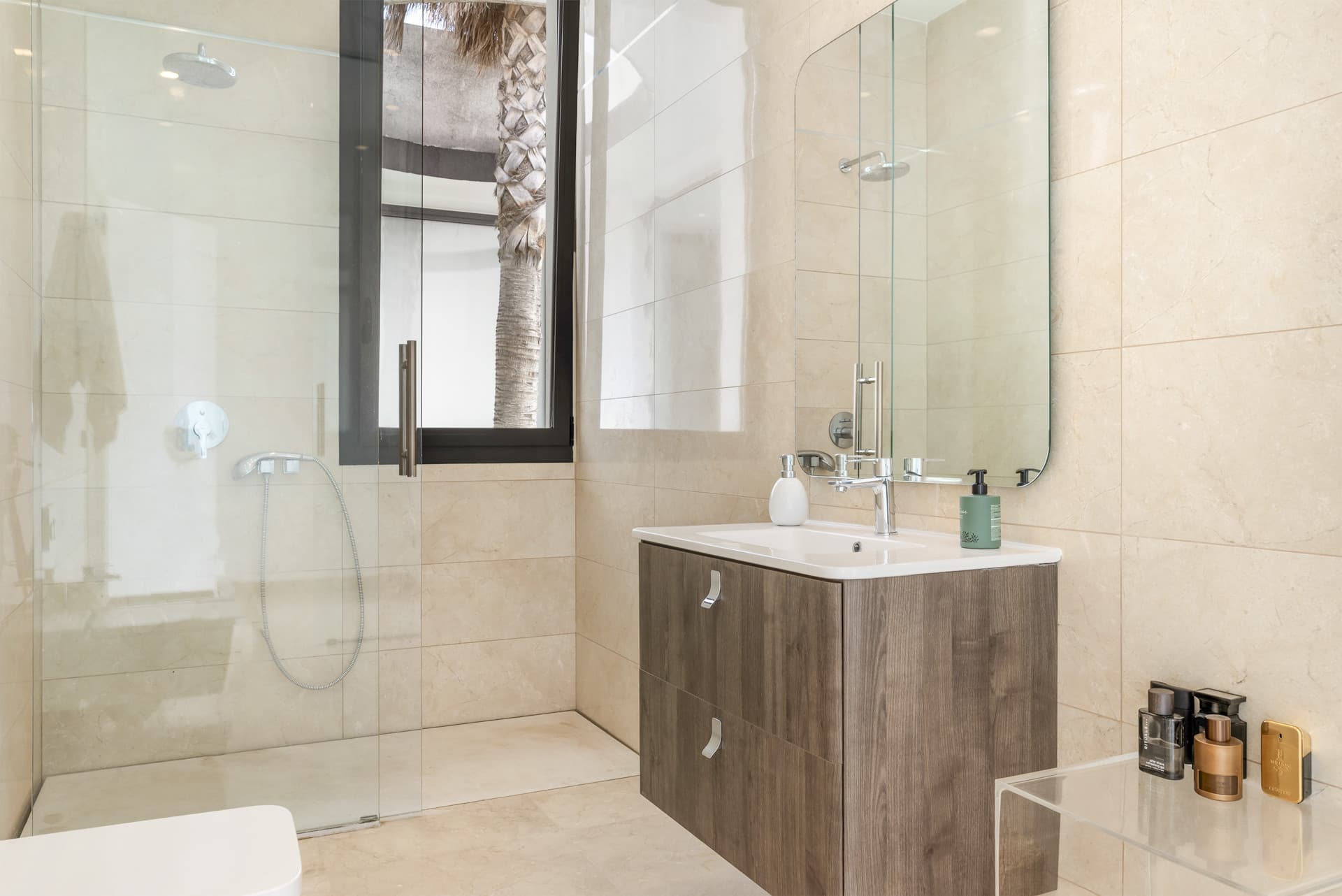 Sophisticated Villa With Panoramic Vistas and Lush Greenery Set in the prestigious enclave of La Alquería in Benahavís,