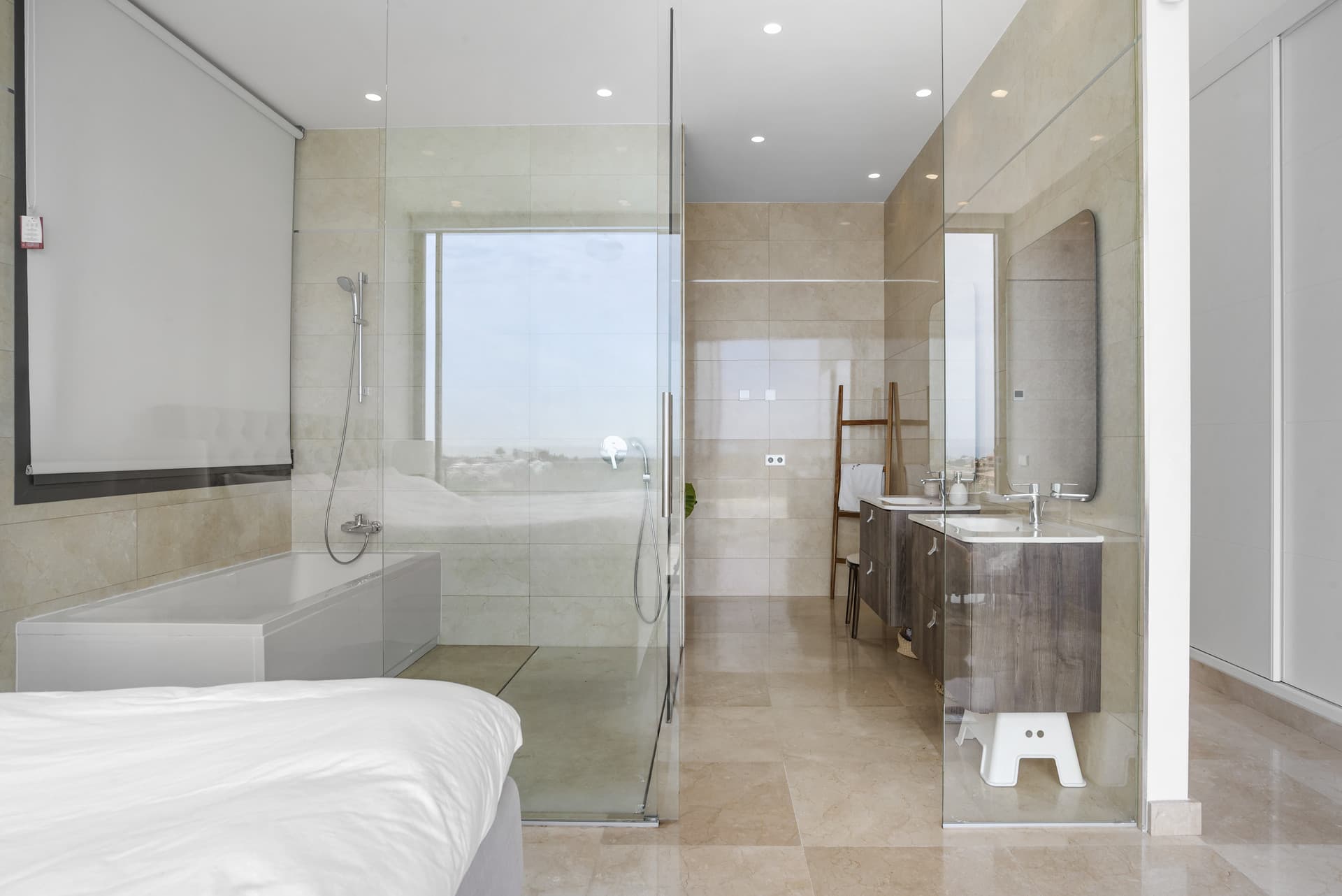 Sophisticated Villa With Panoramic Vistas and Lush Greenery Set in the prestigious enclave of La Alquería in Benahavís,