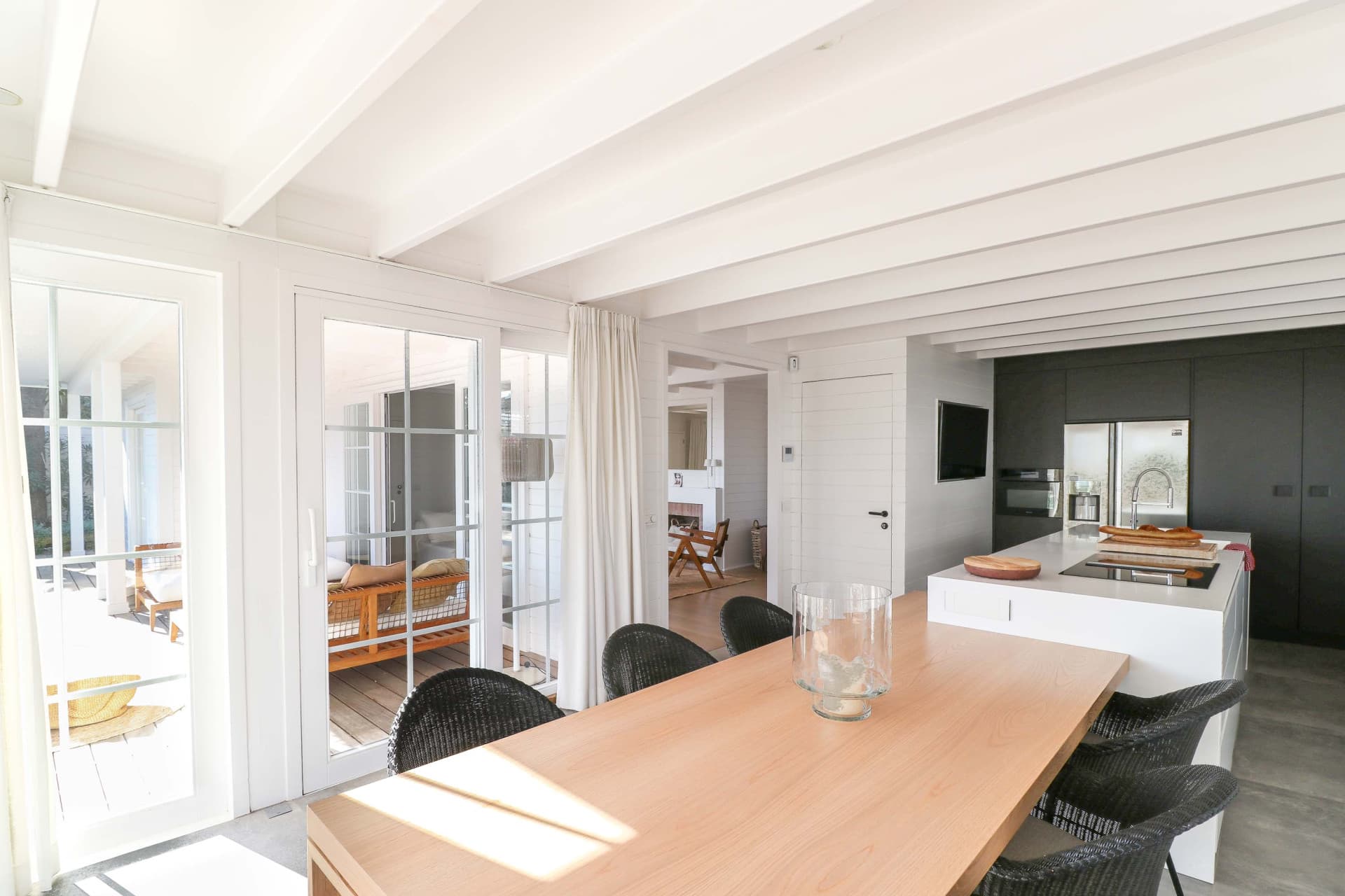 Discover timeless elegance in this unique villa, ideally located in the tranquil residential area of La Alquería, Nueva