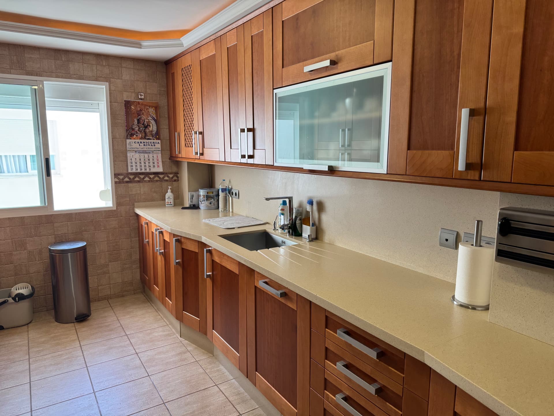 Exclusive 4-Bedroom Penthouse with Expansive Terrace and Private Solarium in the Prestigious Carlos Cano Area, Estepona