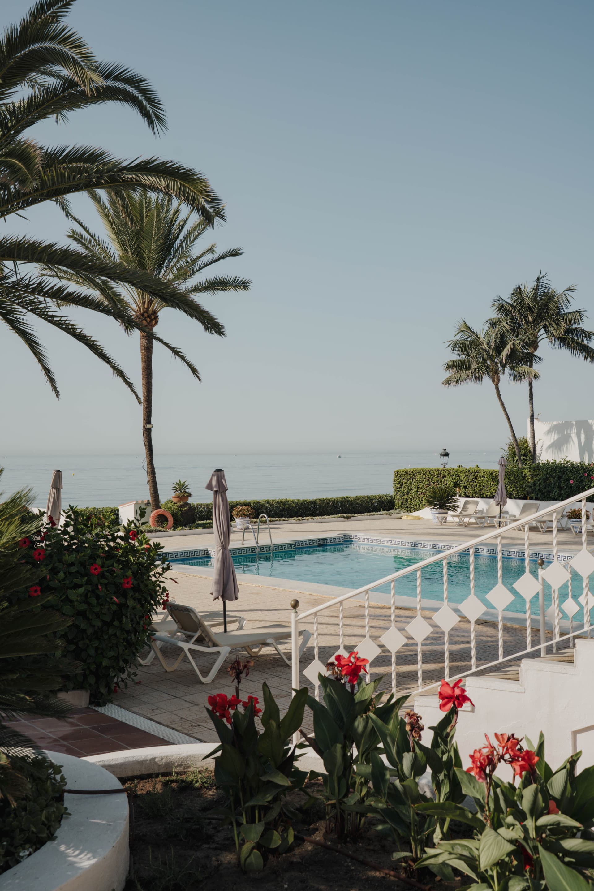Timeless Beachfront Elegance on Marbella’s Golden Mile Built Size: 314 m² (194 m² interior + 120 m² terraces) Location: