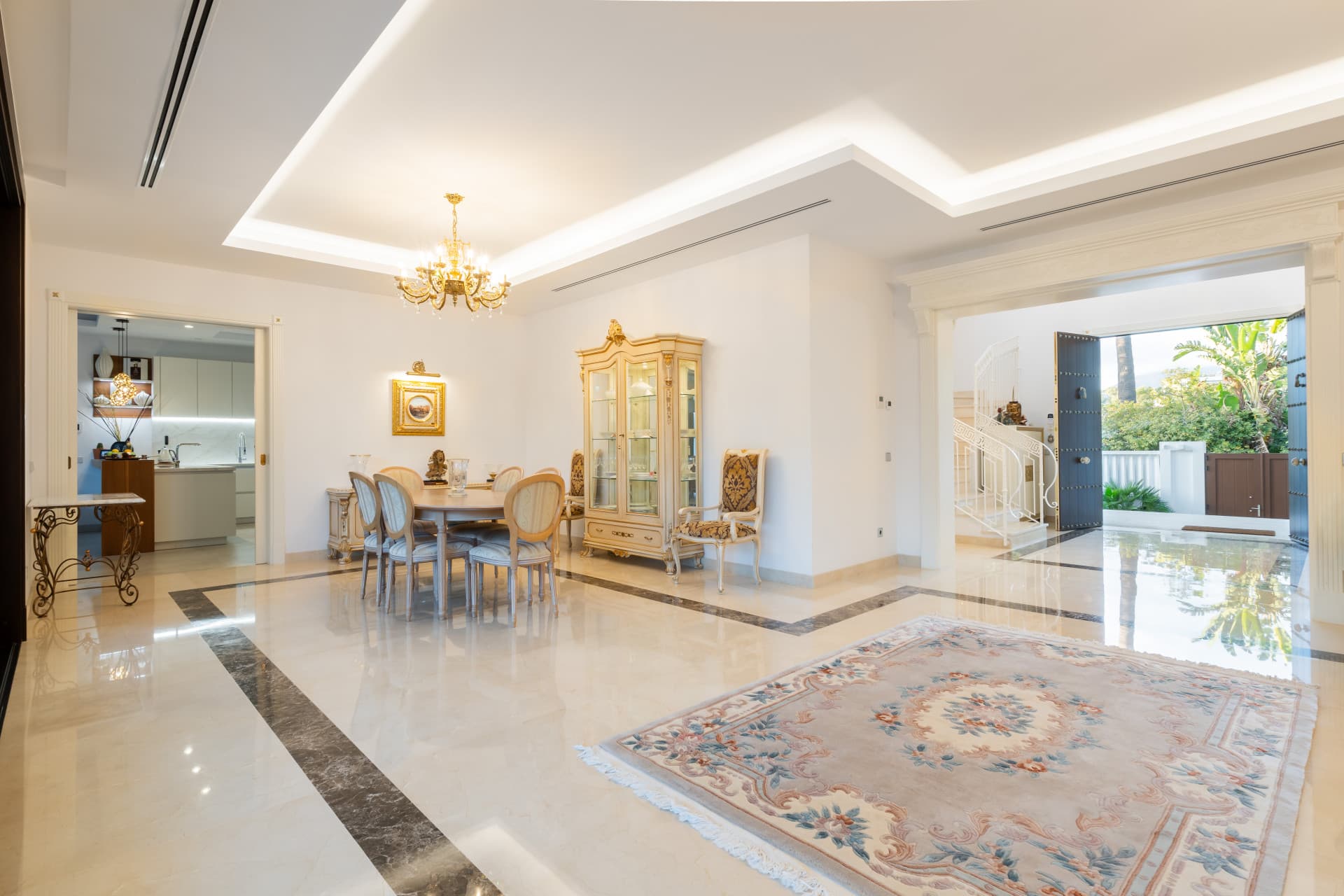This spectacular newly built villa is located just a few meters from the beach, offering a perfect combination of luxury
