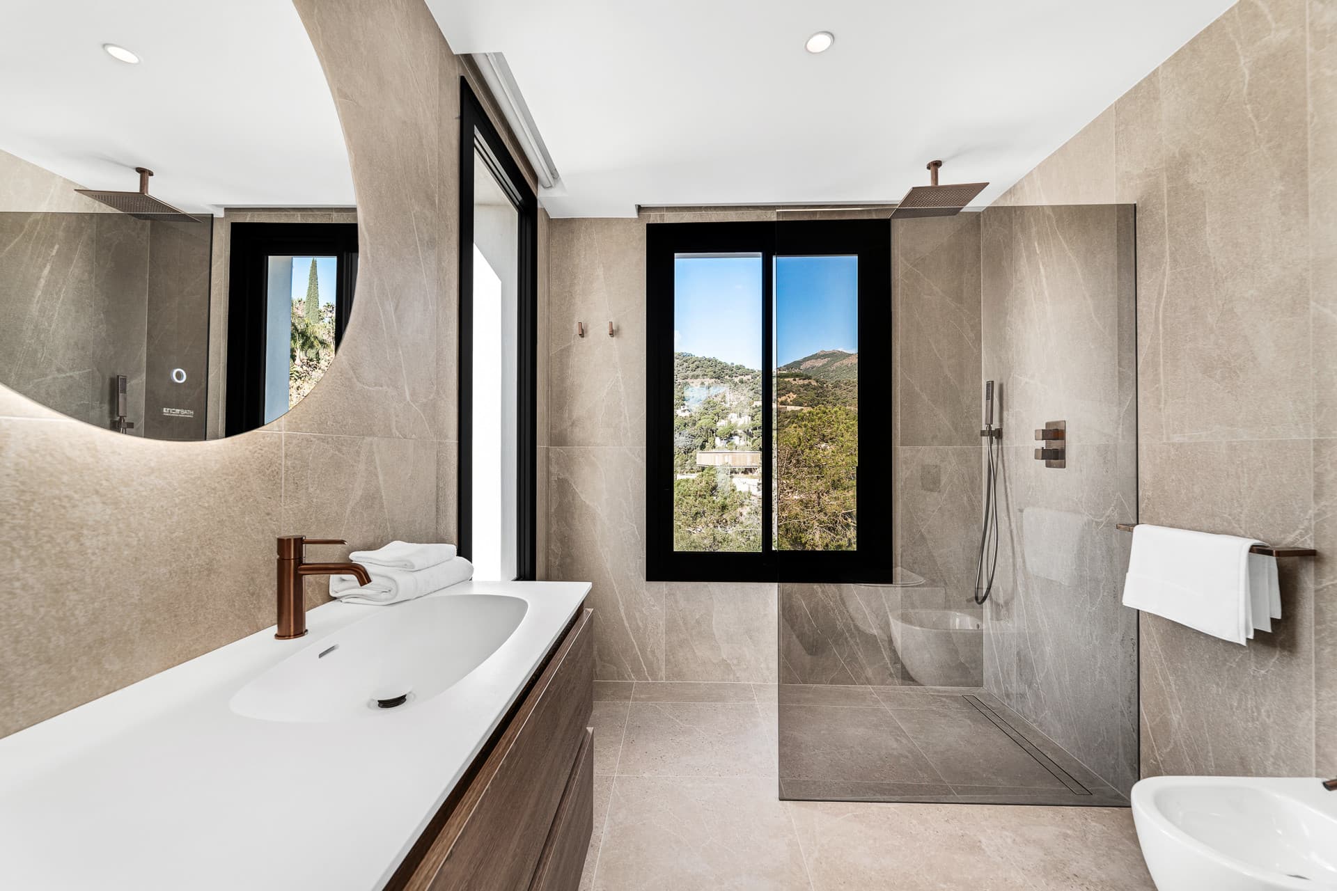 Incredible contemporary villa located in the heart of Madroñal, Benahavís, with breathtaking panoramic sea views