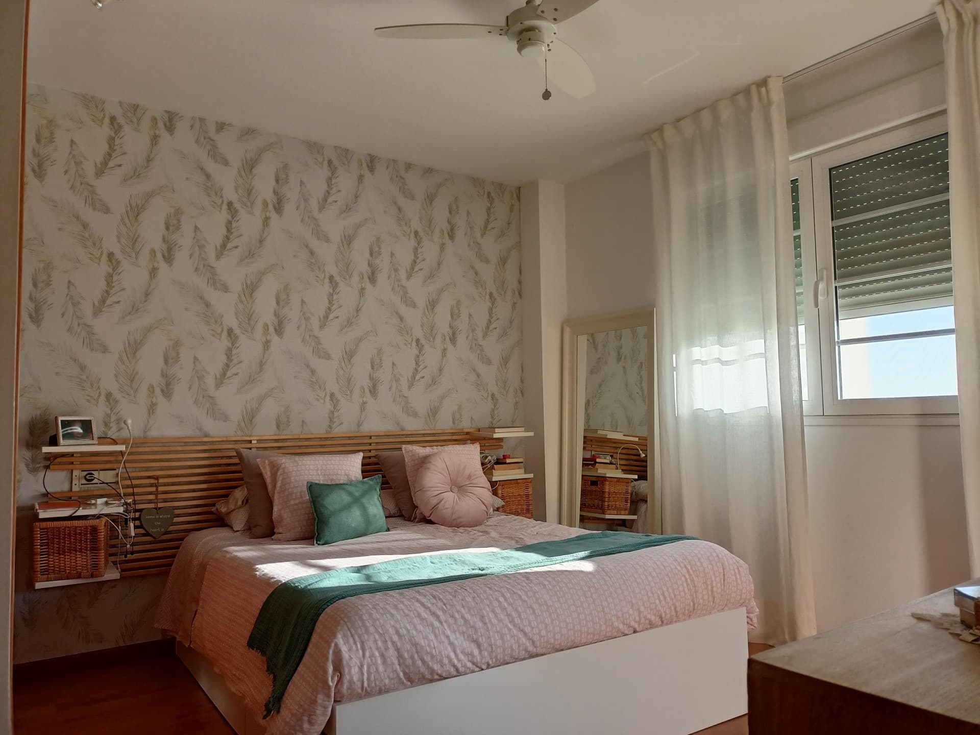 Adosado con vistas panorámicas al mar en Terrazas de Miraflores, Málaga Es muy difícil encontrar casas a la venta en Ter
