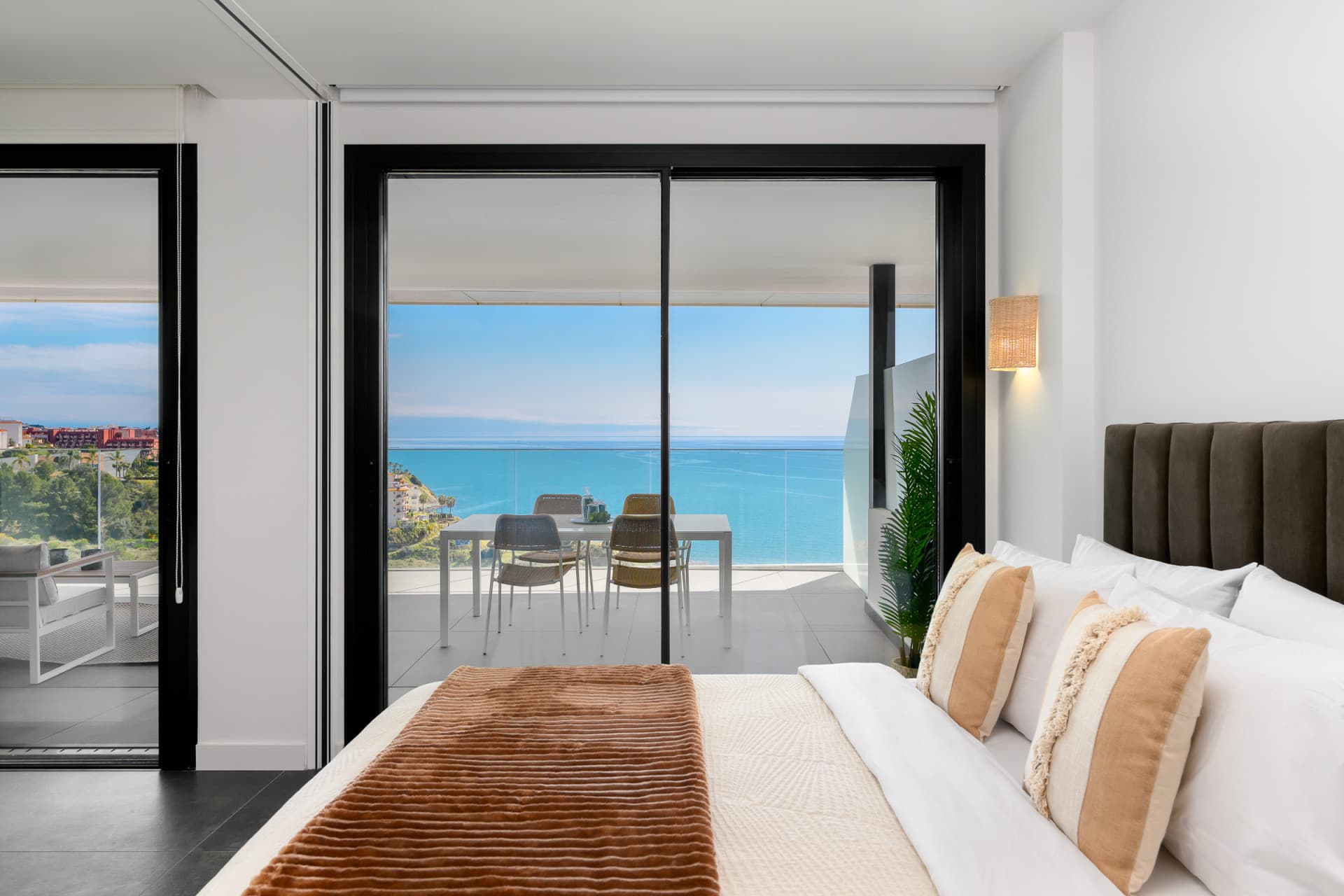 Excepcional apartamento de 2 dormitorios en la azotea con vistas panorámicas al mar | Carat, Reserva del Higuerón