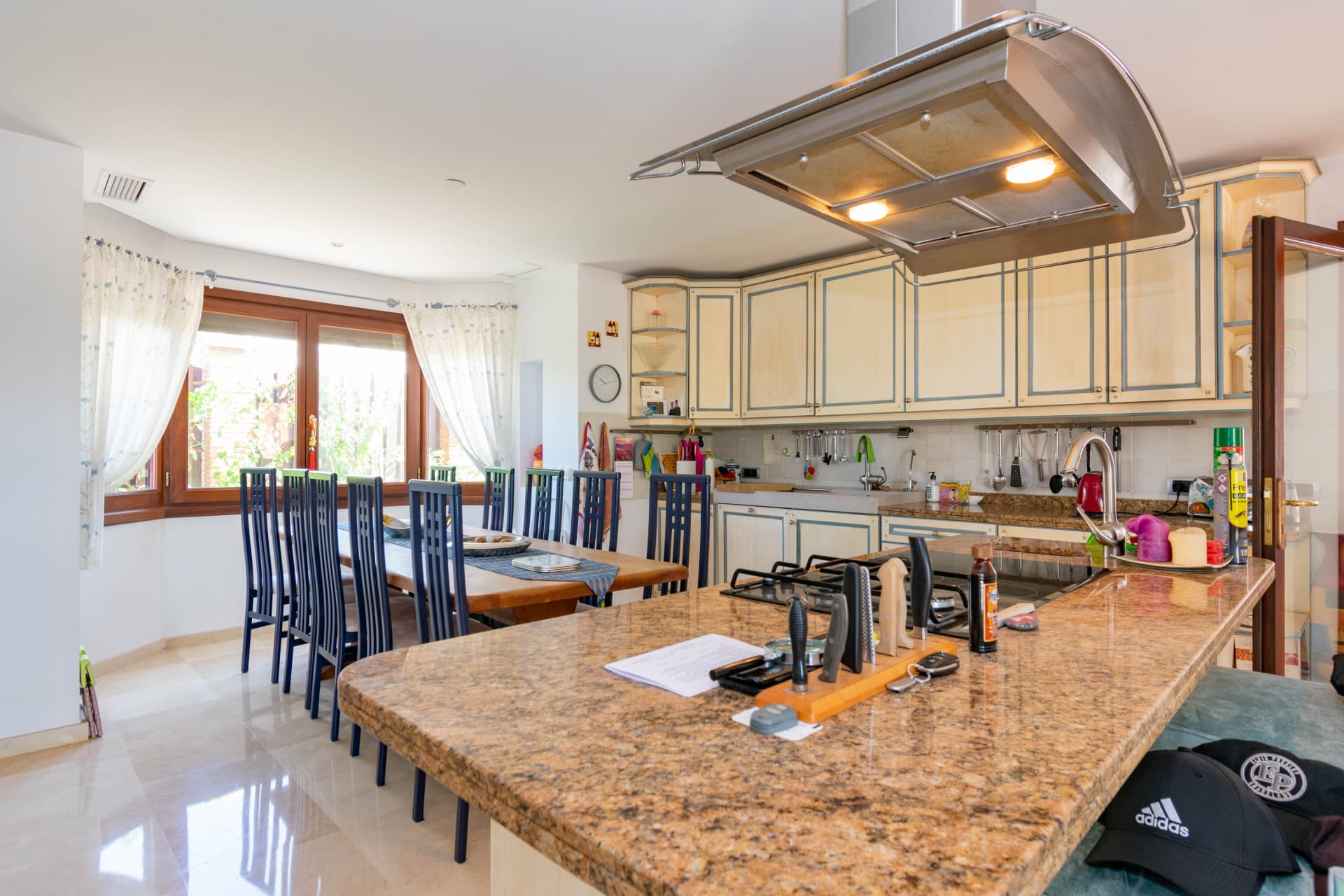 Mediterranean Villa with Sea Views in the Prestigious Seghers Residential Area, Estepona