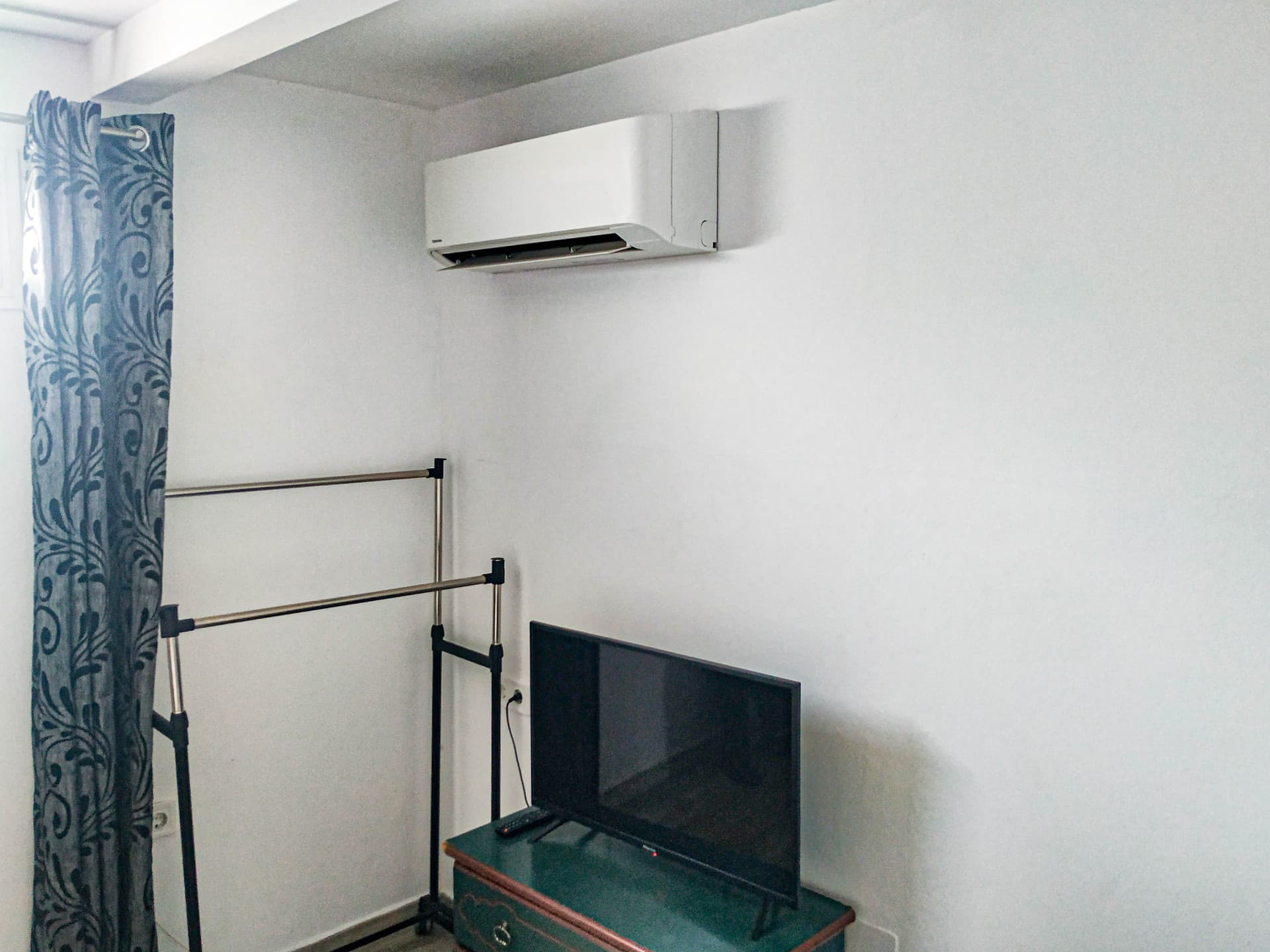 Investment Property with Three Rental Units in Central Estepona