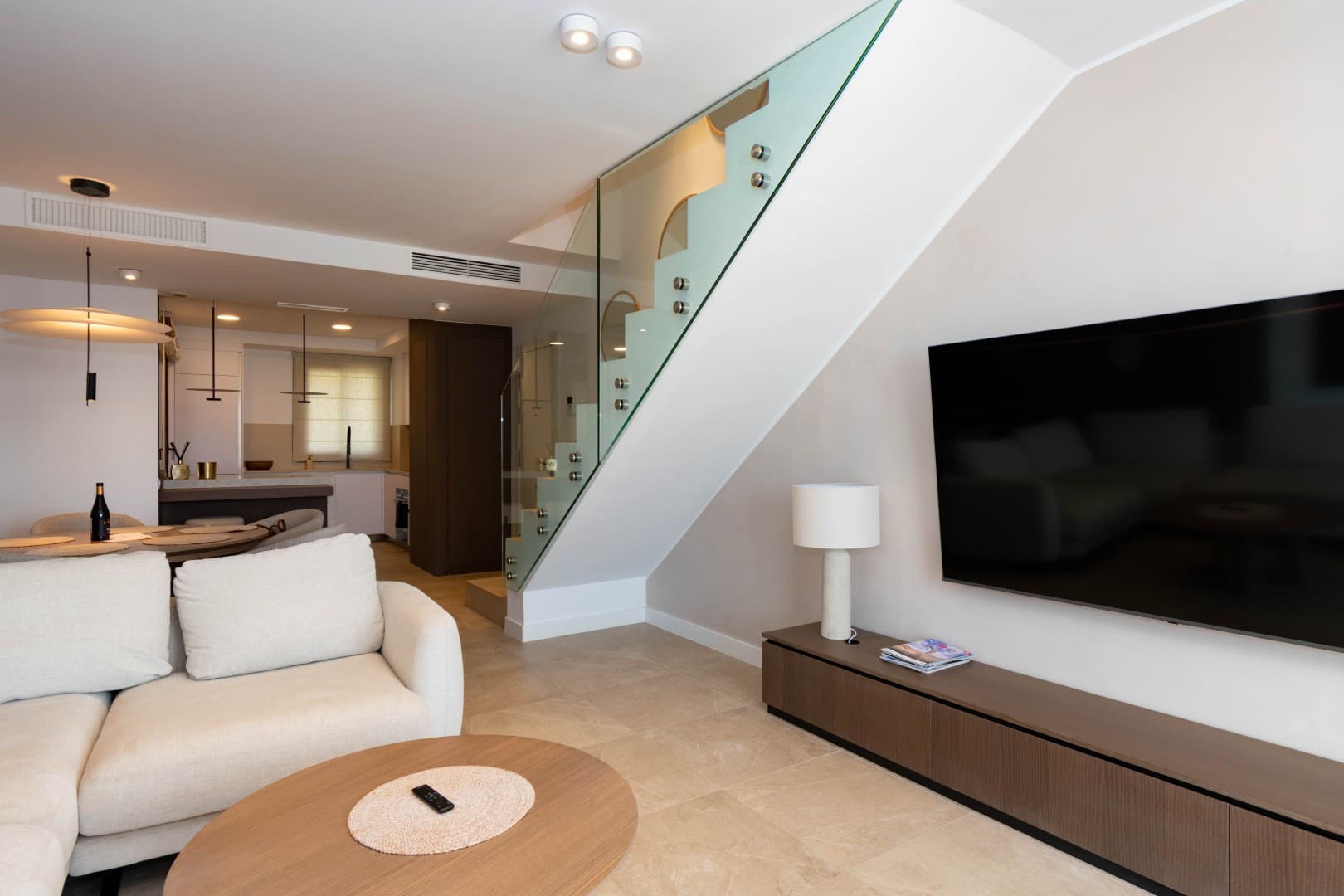 Contemporary Luxury Penthouse with Panoramic Sea Views and Private Rooftop Jacuzzi in Las Mesas, Estepona