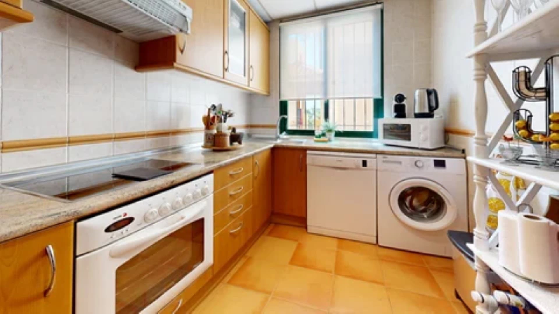 Magnificent 3-bedroom duplex apartment near by Duquesa