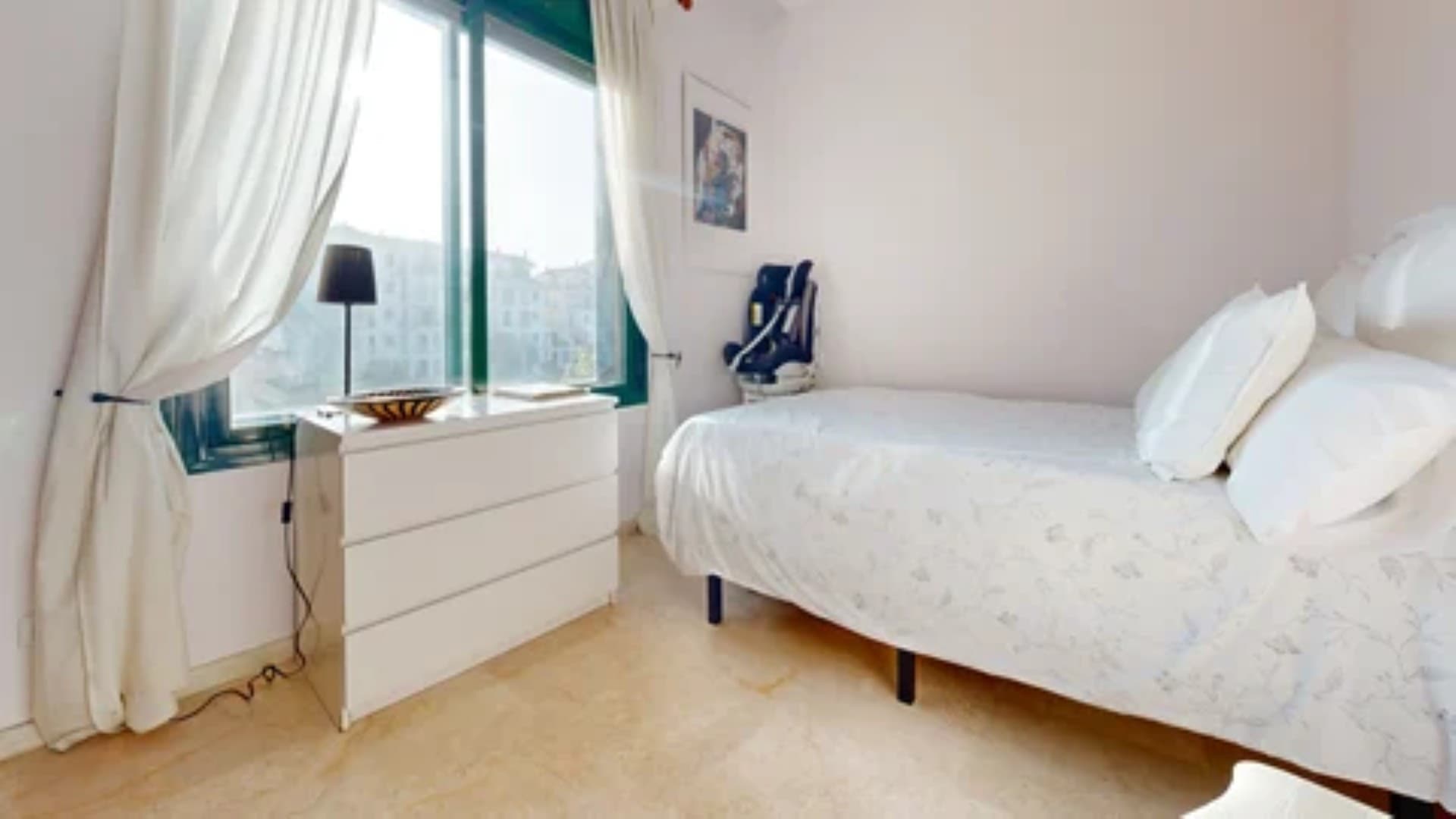 Magnificent 3-bedroom duplex apartment near by Duquesa