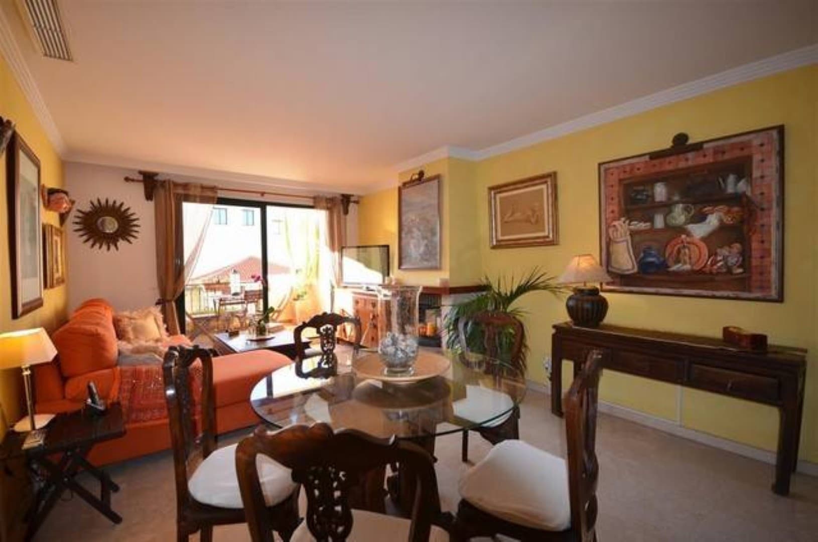 Magnificent 3-bedroom duplex apartment near by Duquesa