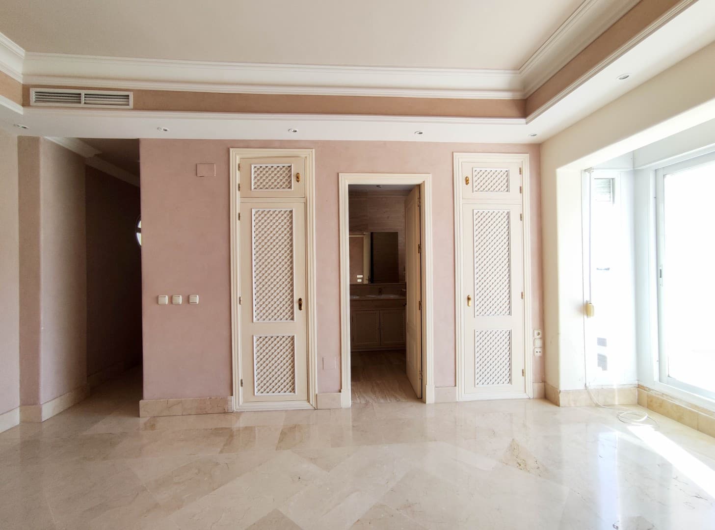 Ático residencial consolidado entre Nueva Andalucía y Puerto Banús