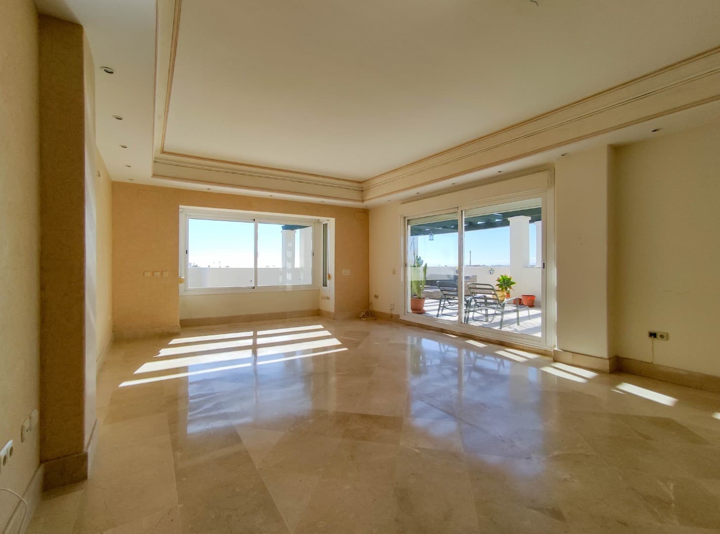 Ático residencial consolidado entre Nueva Andalucía y Puerto Banús
