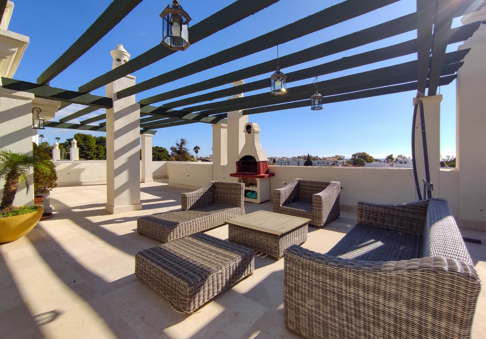 Ático residencial consolidado entre Nueva Andalucía y Puerto Banús