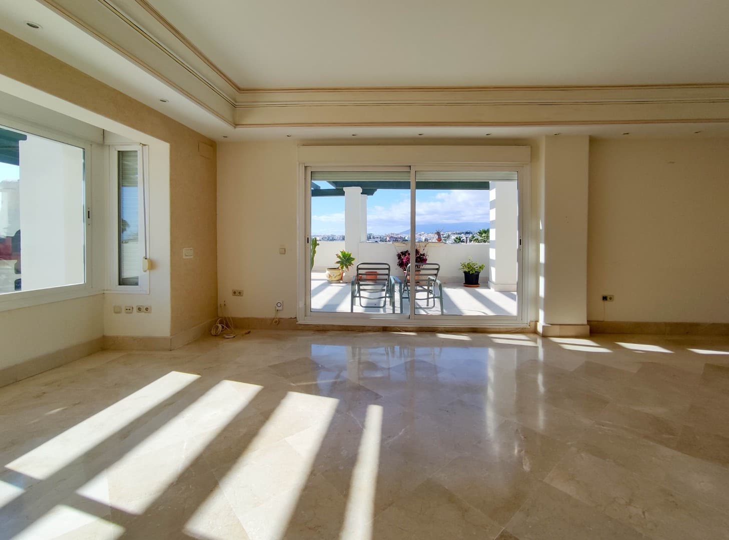 Ático residencial consolidado entre Nueva Andalucía y Puerto Banús