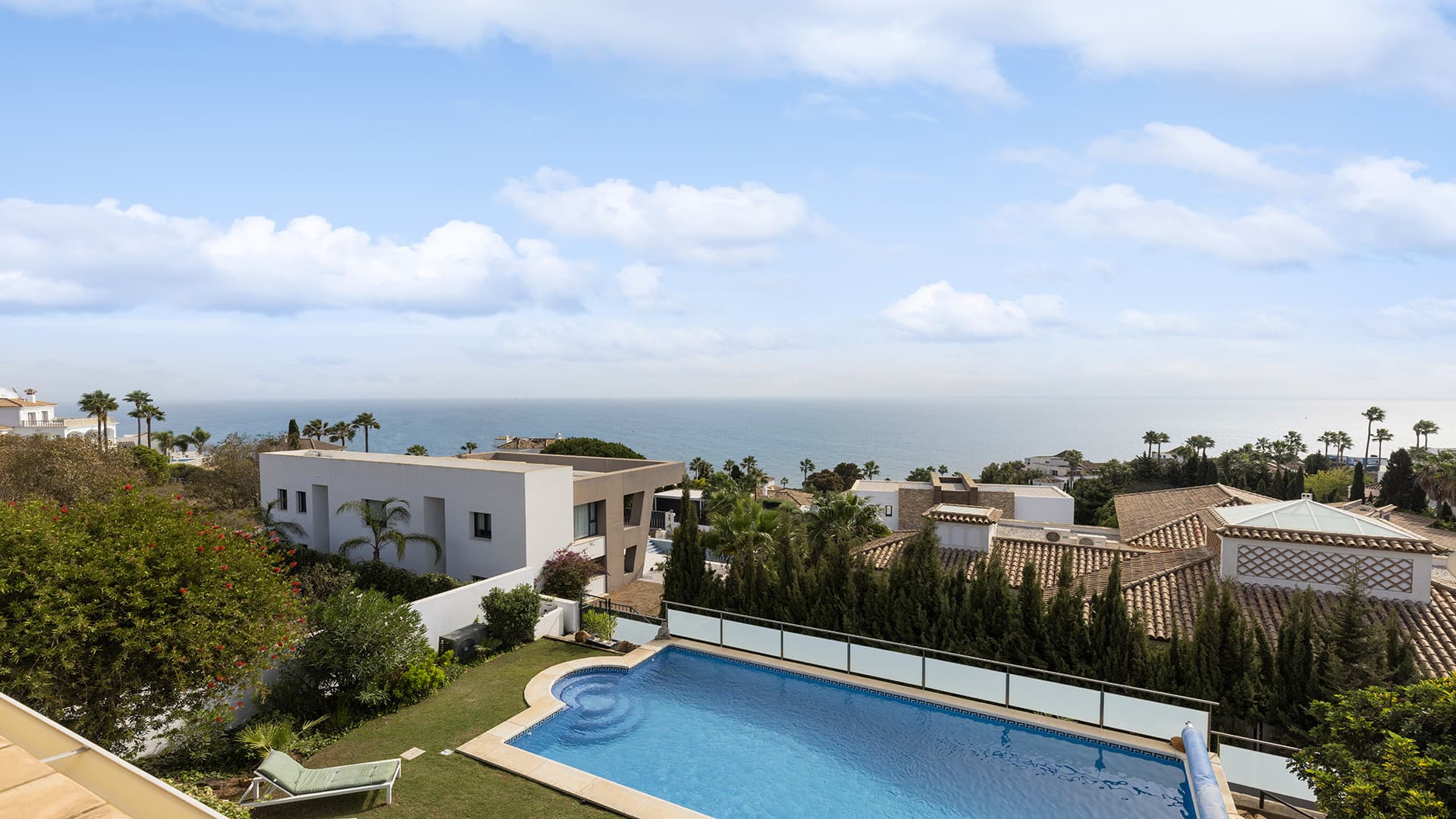 Elegant 4-Bedroom Villa with Panoramic Sea Views in La Paloma, Manilva
