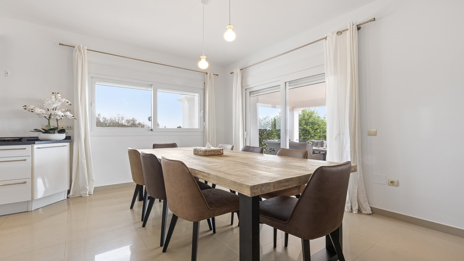 Elegant 4-Bedroom Villa with Panoramic Sea Views in La Paloma, Manilva
