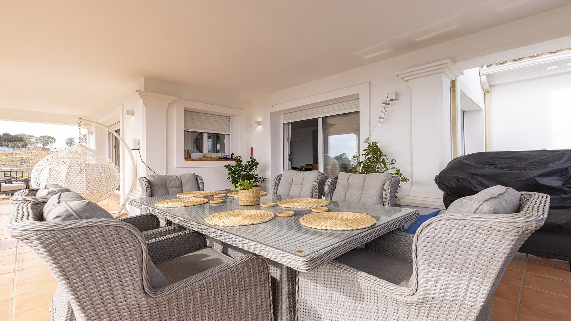 Elegant 4-Bedroom Villa with Panoramic Sea Views in La Paloma, Manilva